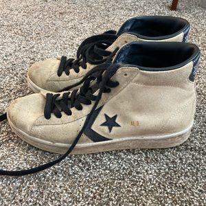 Al Davis pro converse, super rare! Size 9 in womens
